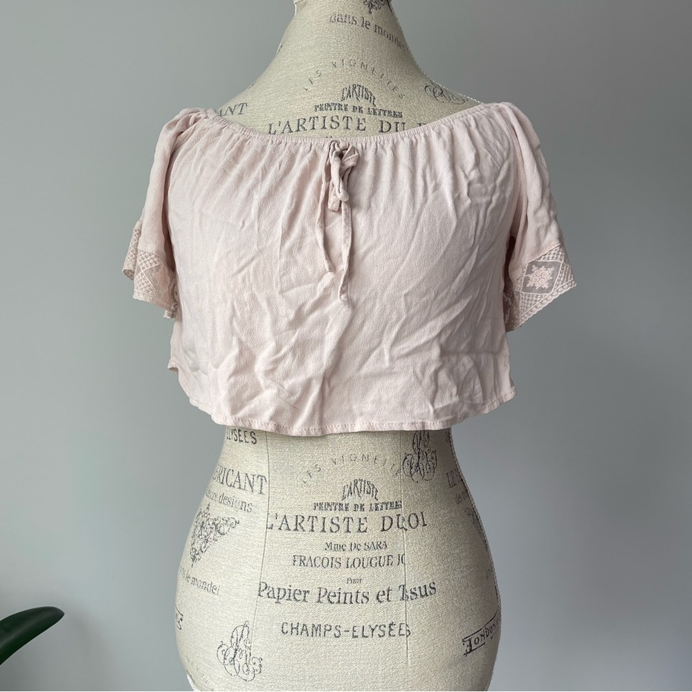 4/$20 🧡 Off shoulder pink crop tops